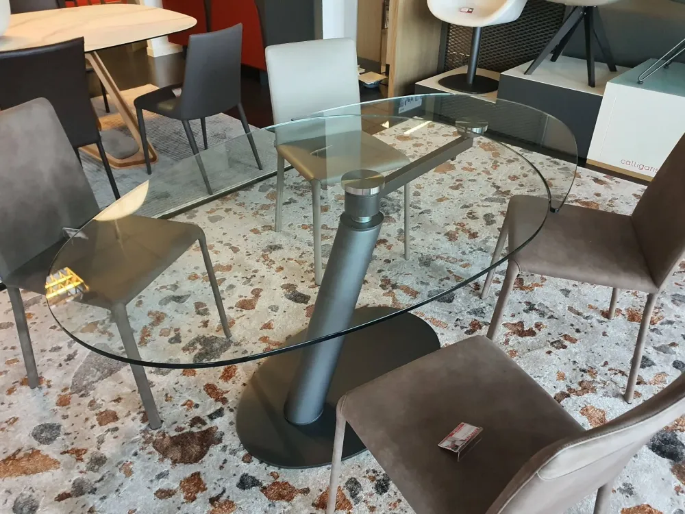 Online Tavolo in vetro ovale One a prezzo ribassato Tavoli