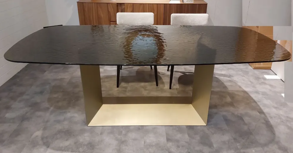 Hot Tavolo in vetro sagomato T5 fused in offerta outlet Tavoli