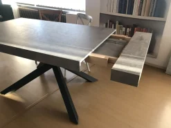 Discount Tavolo Intreccio lamina a prezzo ribassato Tavoli