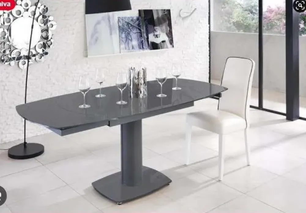 Sale Tavolo Kyoto in vetro allungabile, sconto 36%. Perfetto per l'architetto moderno. Tavoli