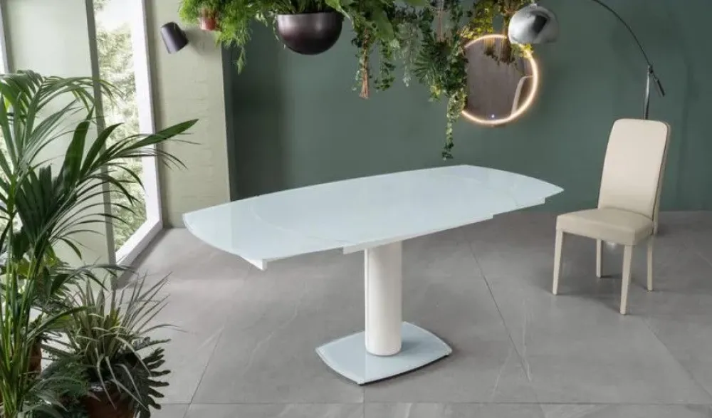 Sale Tavolo Kyoto in vetro allungabile, sconto 36%. Perfetto per l'architetto moderno. Tavoli