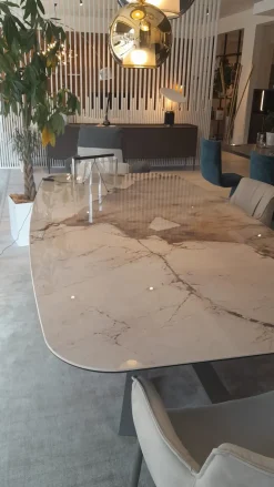 Tavolo Lancer a prezzo scontato^Cattelan Italia