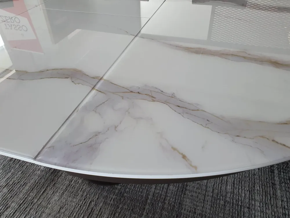 Tavolo Lycos a prezzo ribassato^Ozzio