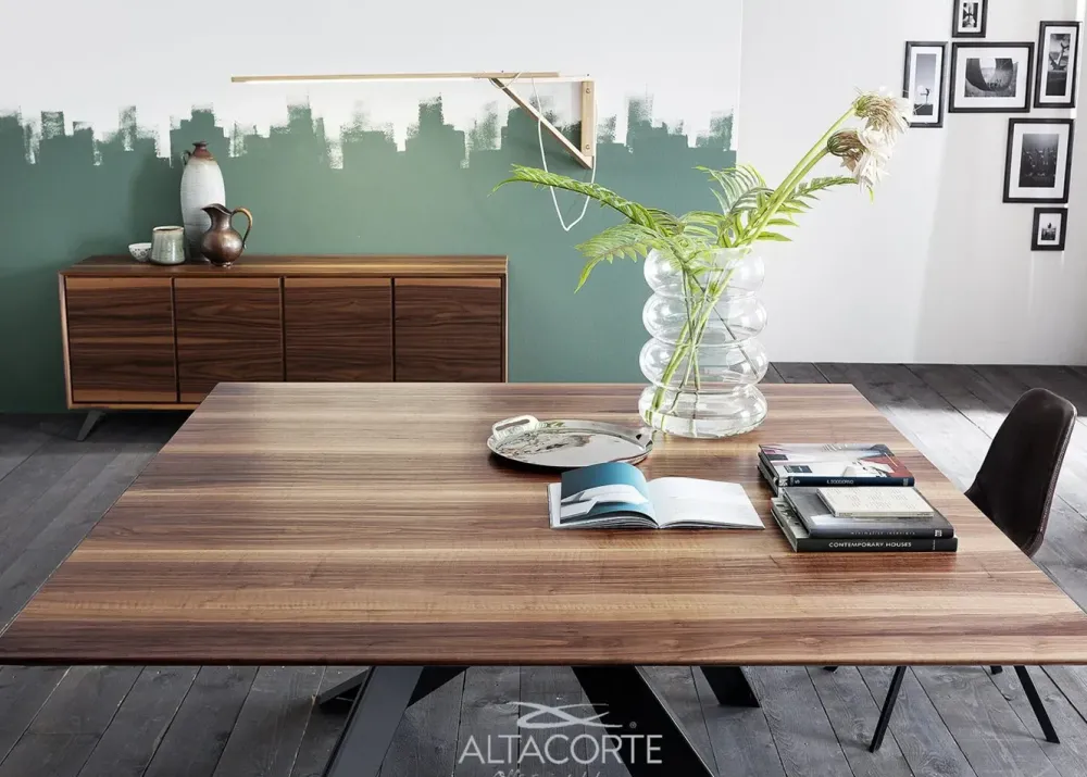 Alta Corte Tavolo Metal in legno rovere massello di scontato del 30%- Tavoli