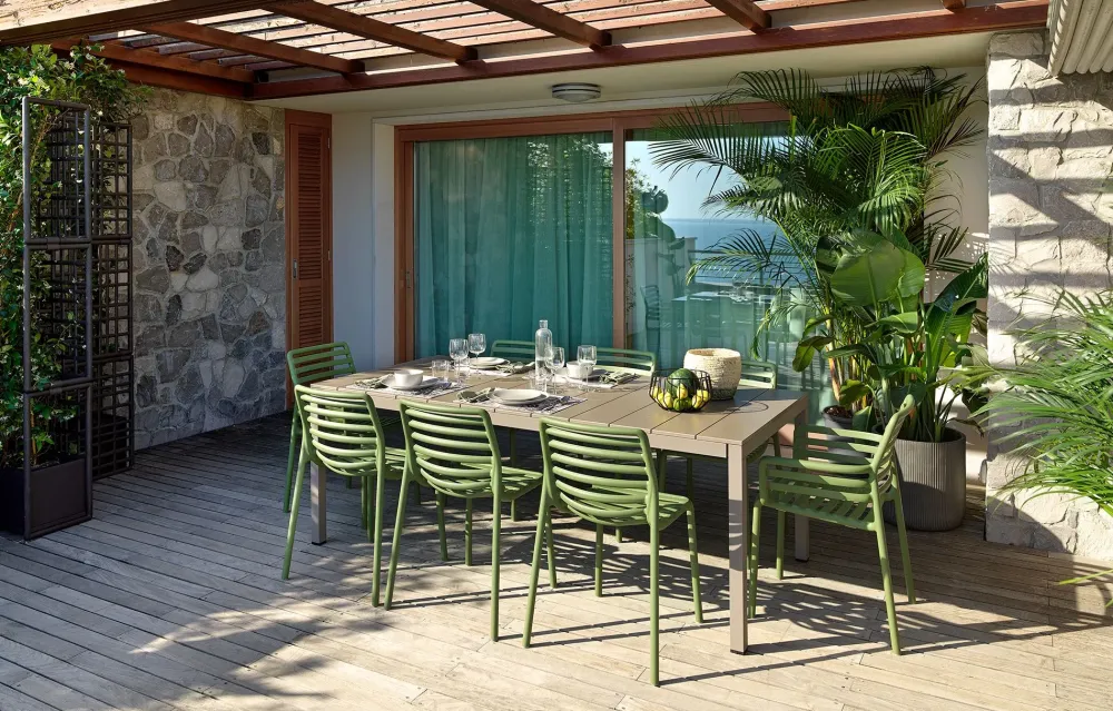 Nardi Tavolo modello Rio 210 ext a 280 piano resina per l'esterno a prezzo scontato- Tavoli Da Giardino