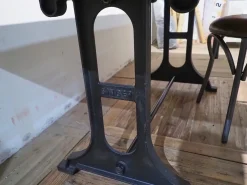 Outlet Etnico Tavolo Tavolo singer ghisa e lagno massello in offerta  PREZZI OUTLET- Tavoli