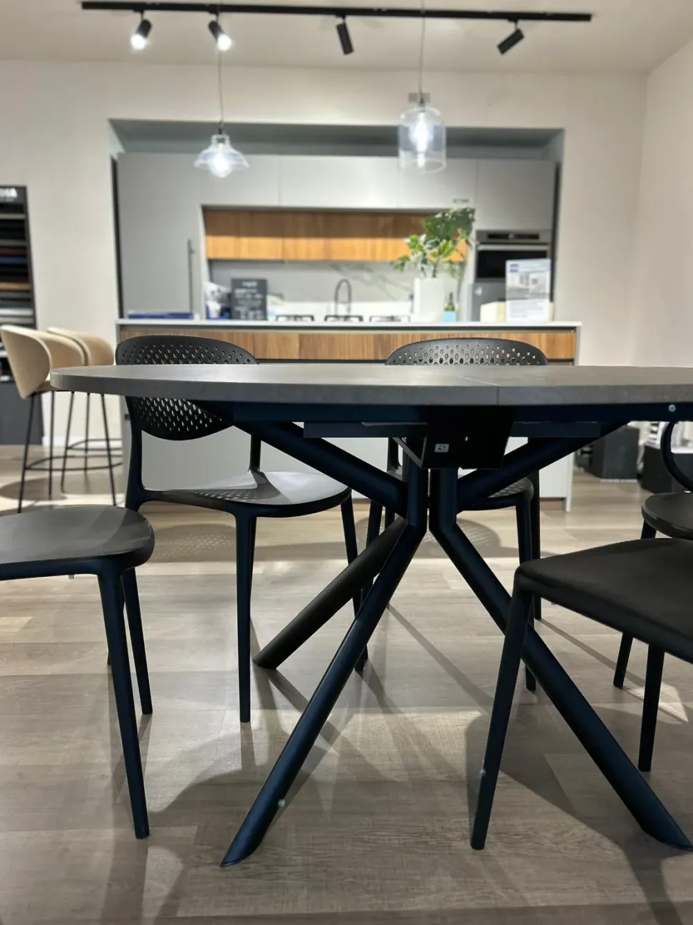 Tavolo ovale allungabile Giove di a prezzo riservato^Connubia Online