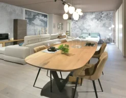 Devina Nais Tavolo ovale Cosmopolitan di a prezzo riservato- Tavoli