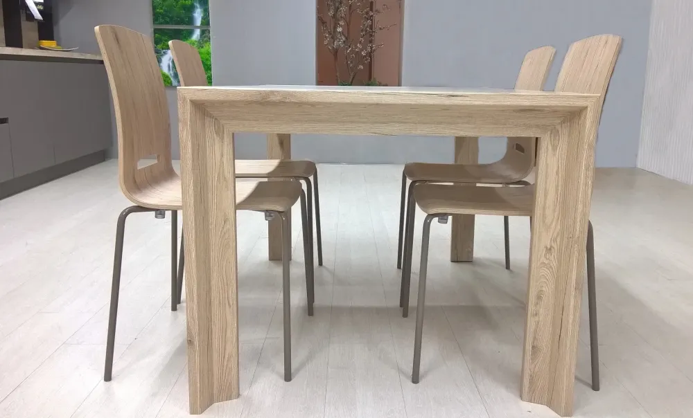 Point House Tavolo Point modello Milano in Promozione- Tavoli