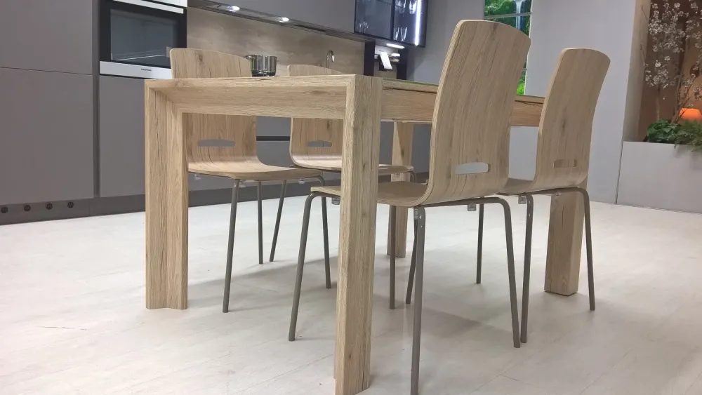 Point House Tavolo Point modello Milano in Promozione- Tavoli