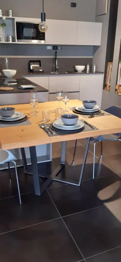 Valdesign Tavolo quadrato Wood scontato del 50%- Tavoli