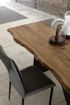 Artigianale Tavolo rettangolare con basamento centrale Elica scontato- Tavoli