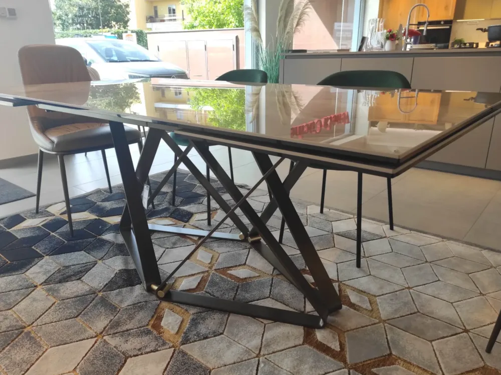 Tavolo rettangolare Delta scontato del 40% Tavoli