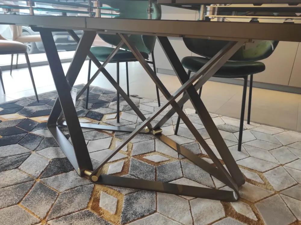 Tavolo rettangolare Delta scontato del 40% Tavoli