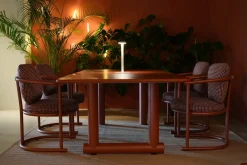 Tavolo rettangolare in altri materiali Trampoline 561 di in Offerta Outlet^Cassina