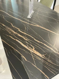 Tavolo rettangolare in ceramica Tavolo cross di in Offerta Outlet^Stones New