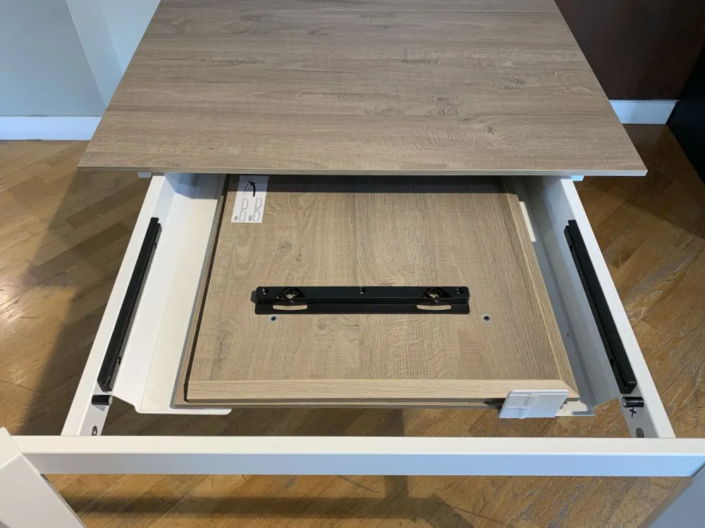 Tavolo rettangolare in legno Pentagon di in Offerta Outlet Tavoli