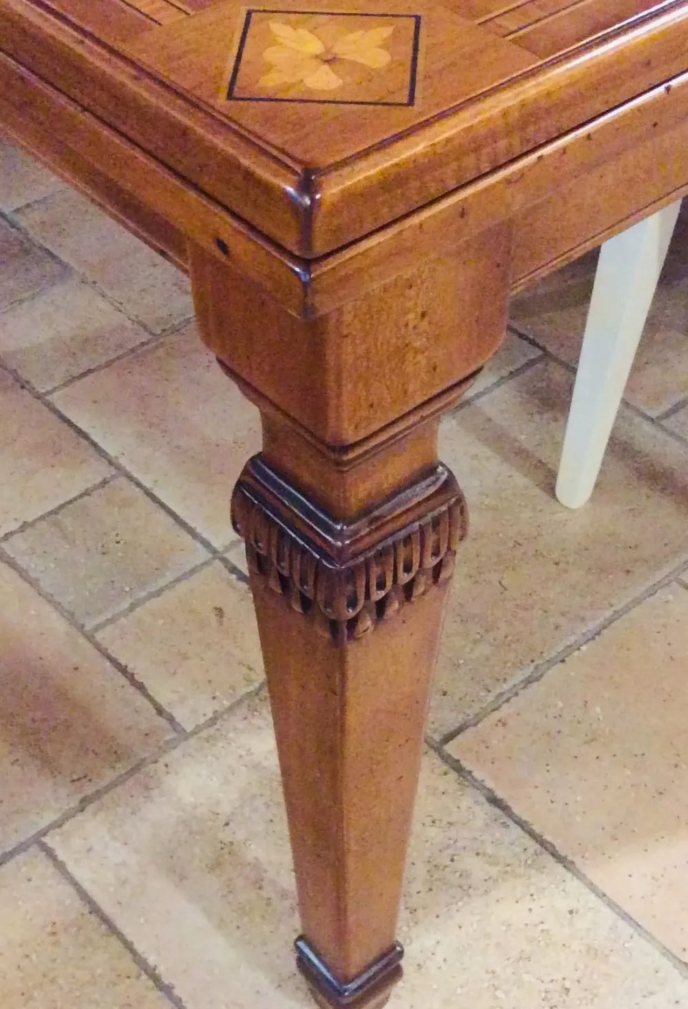 Tavolo Rosonato in legno Allungabile^Artigianale Outlet