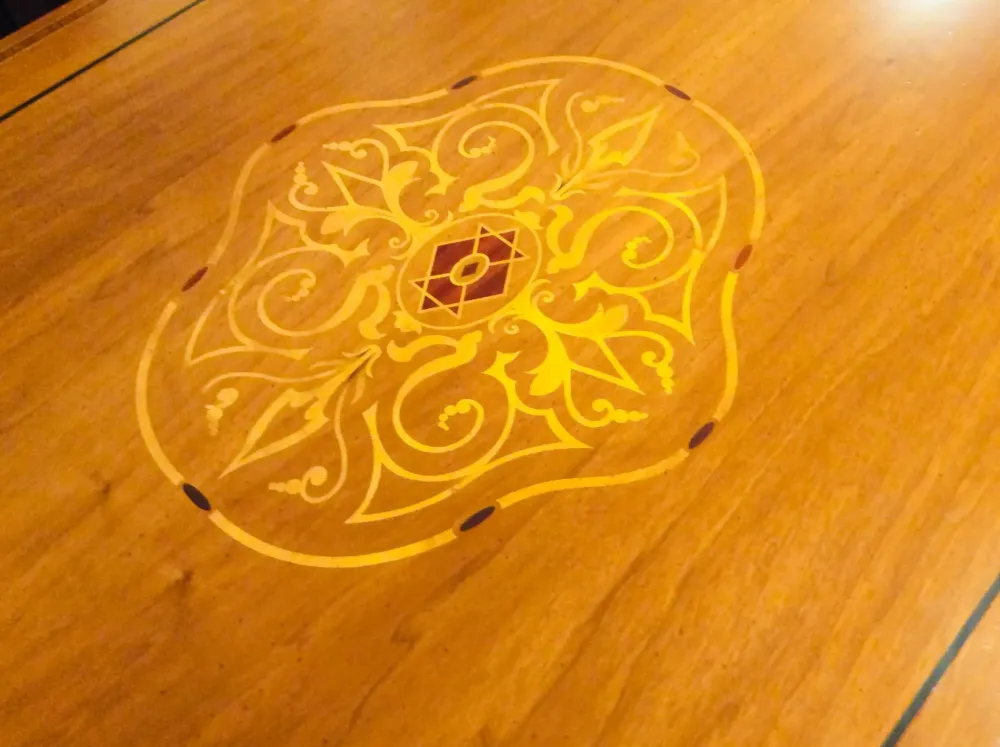 Tavolo Rosonato in legno Allungabile^Artigianale Outlet