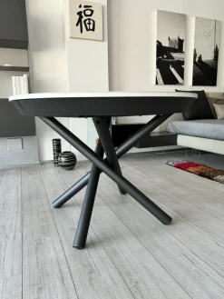 Altacom Tavolo rotondo in ceramica Celsius di in Offerta Outlet- Tavoli