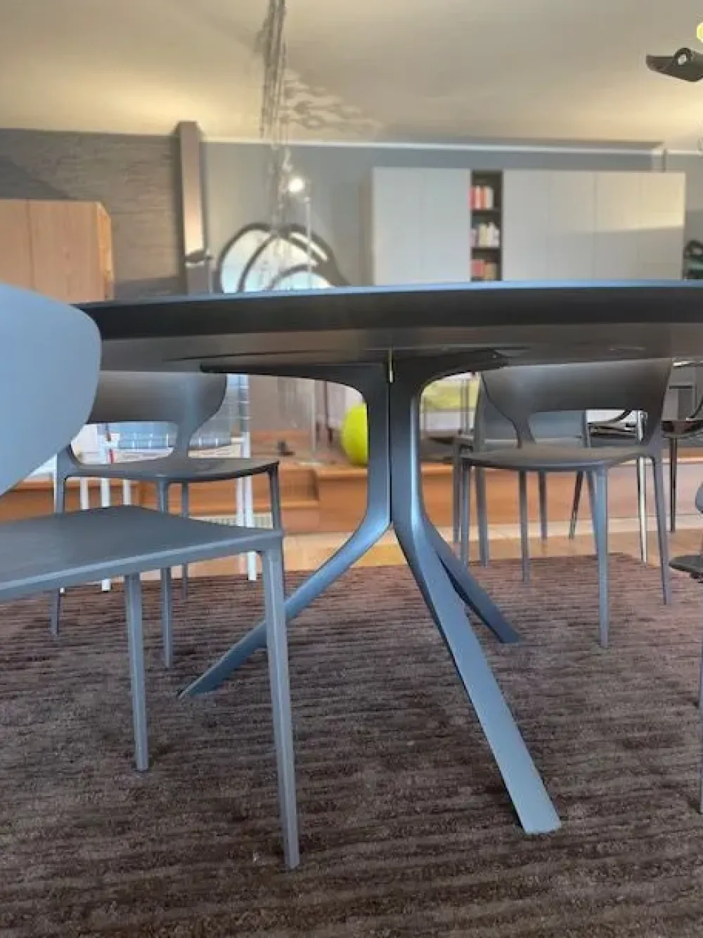 Sale Tavolo rotondo Oops scontato del 37% Tavoli