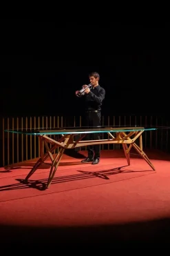 Zanotta Tavolo sagomato Reale cm scontato del 0%- Tavoli