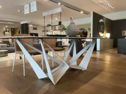 Sale Tavolo sagomato Skorpio scontato del 20% Tavoli