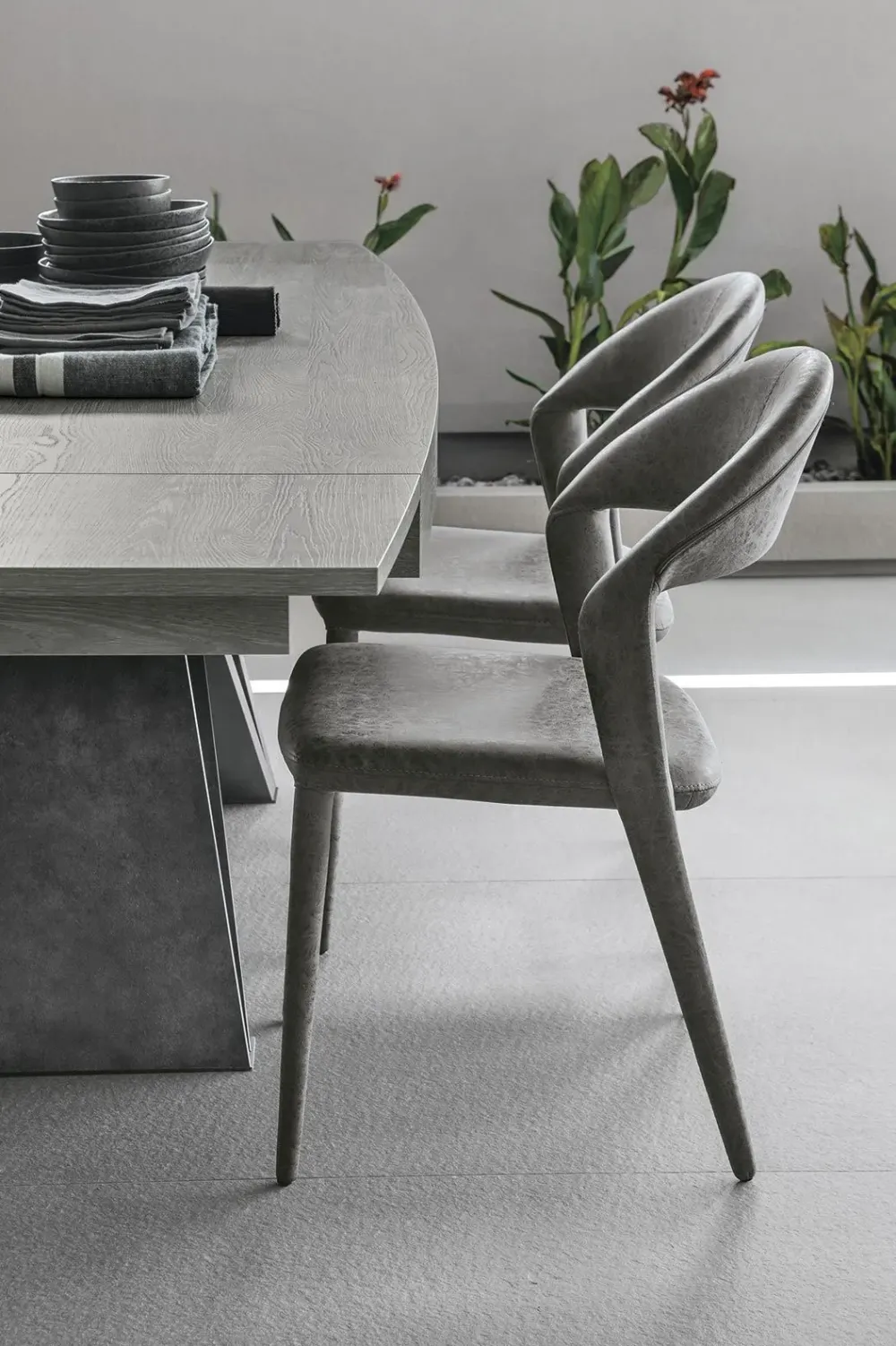 New Tavolo Sigma di : rettangolare, prezzo riservato! Tavoli