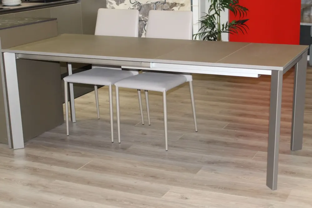 Best Tavolo Space di scontato del 18% Tavoli