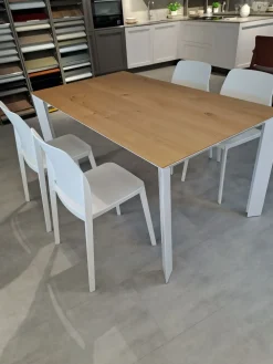 Pointhouse Tavolo Tavolo diamante  con 4 sedie tipa in legno Rettangolare allungabile scontato 38%- Tavoli
