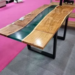 Sale Tavolo Tavolo in legno re resina  industrial    a prezzo scontato Tavoli