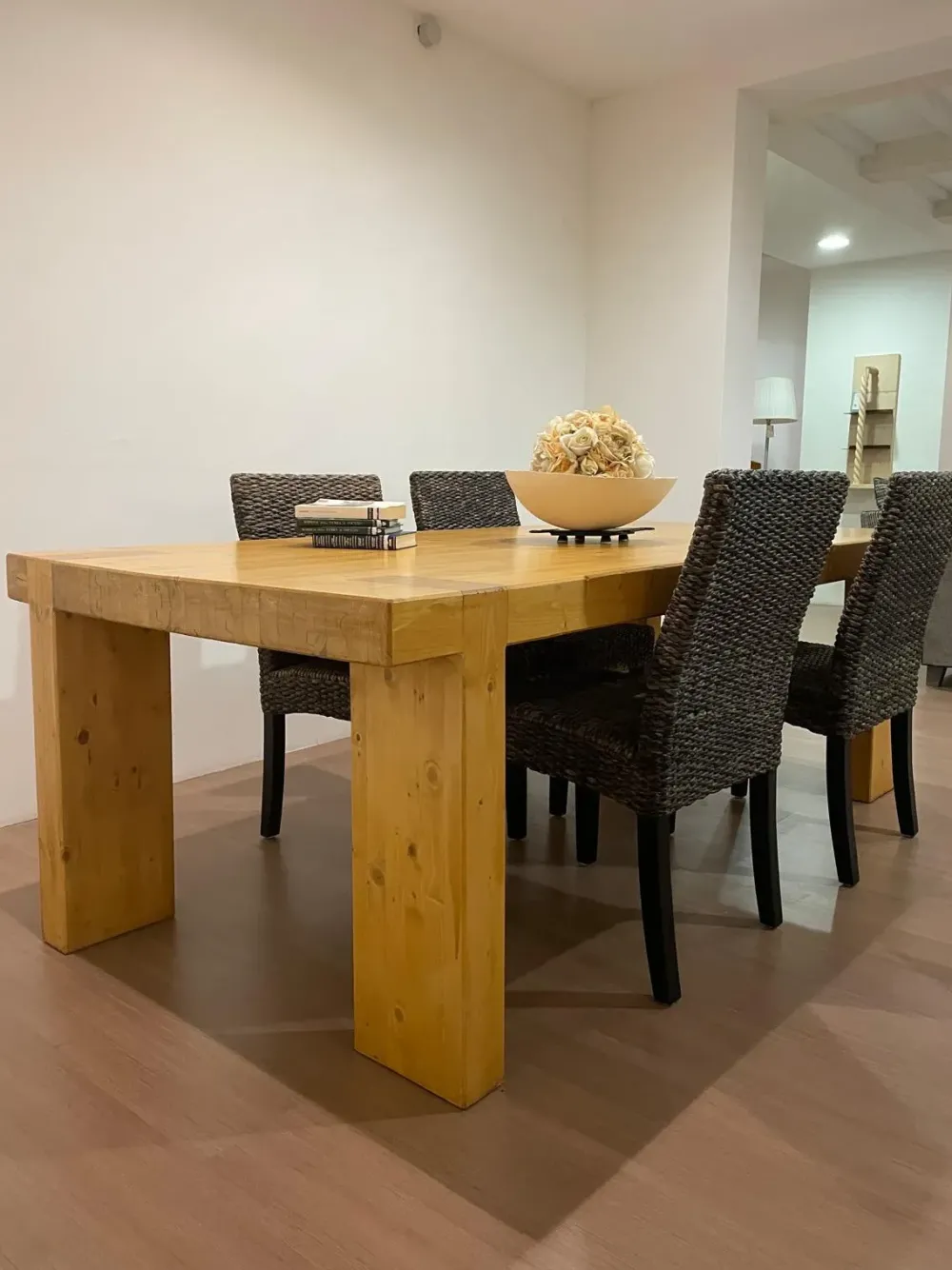 Artigianale Tavolo Tavolo in listellare di abete in legno Fisso scontato 28%- Tavoli