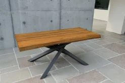 Collezione esclusiva Tavolo Tavolo rovere nodato in OFFERTA OUTLET -40%- Tavoli