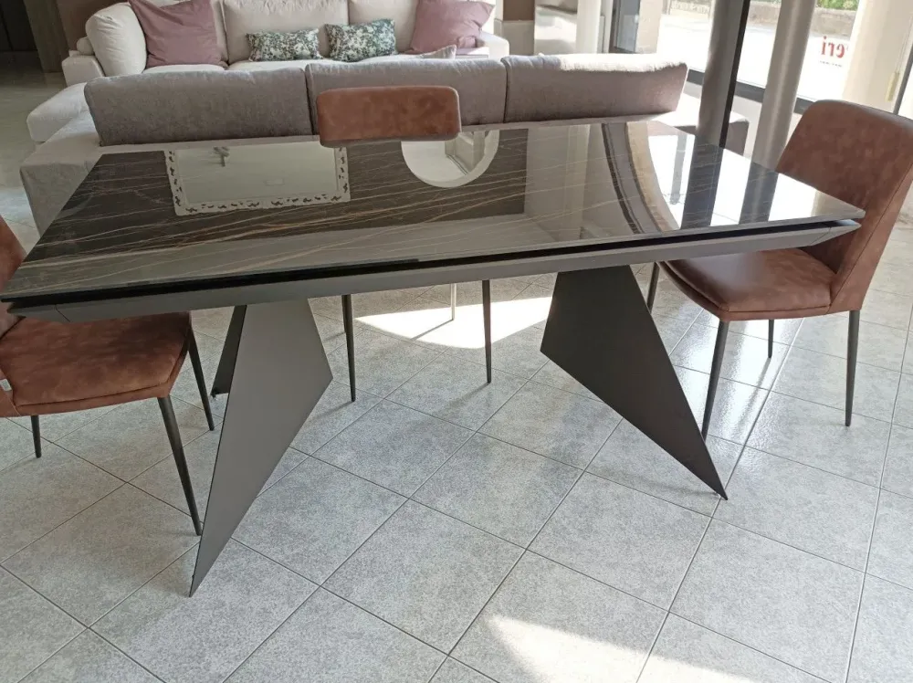 Hot Tavolo Vela in OFFERTA OUTLET Tavoli