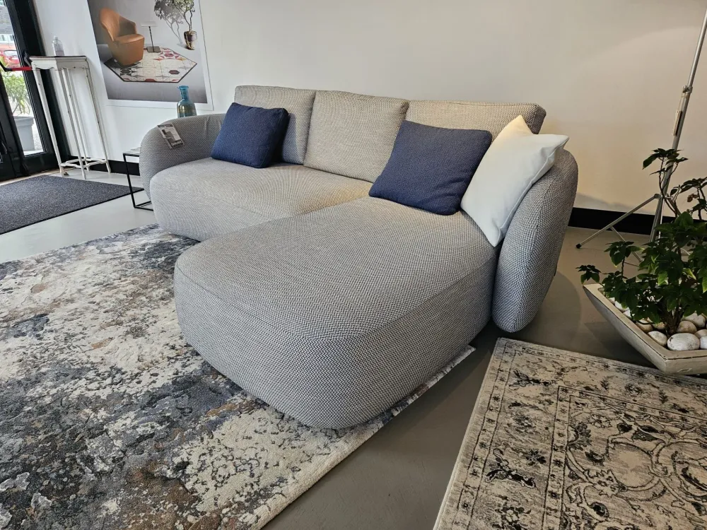 Sale Tolomeo tessuto in poliuretano a prezzo scontato Divani