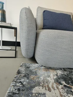 Sale Tolomeo tessuto in poliuretano a prezzo scontato Divani