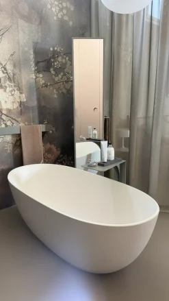 Vasca da bagno modello Mini ray in Corian SCONTATA^Edone Online