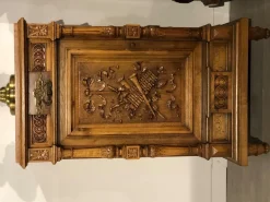 Lando Vendiamo il comodino modello Ottocento di a prezzi vantaggiosi!- Comodini