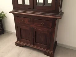 Vetrina classica in legno massello tinto noce con schienale a specchio Scontata del 50%^Tiferno Best