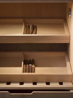 New Vetrinetta modello Gentleman in stile design di a PREZZI OUTLET  approfittane ora! Vetrinette